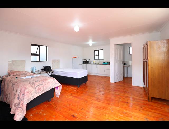 3 BEDROOM HOUSE FOR SALE IN WESTDENE
